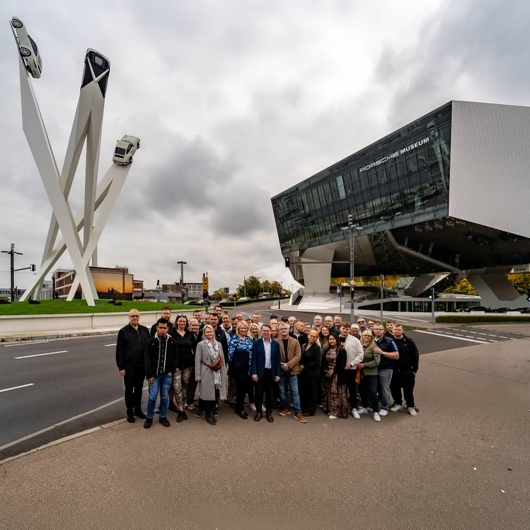 Porsche sýningarsalur Bílabúðar Benna