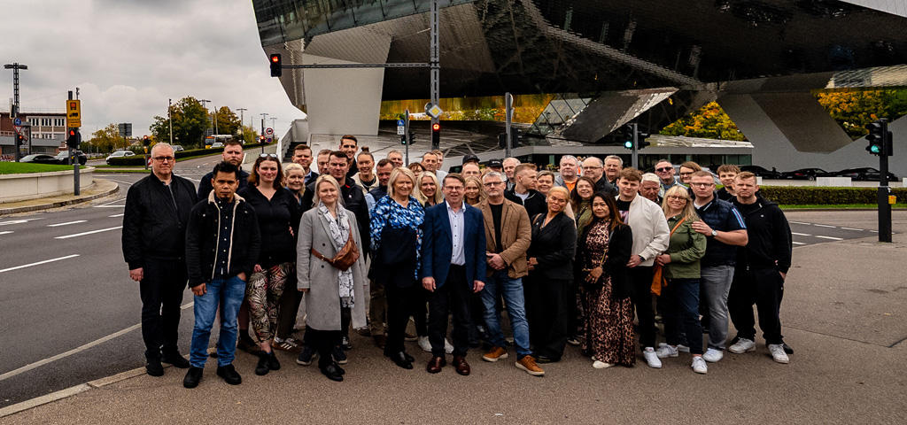 Starfsfólk Bílabúðar Benna