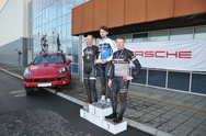 Sigurvegarar Porsche Criterium 2014 Árni Már Jónsson í HFR sigraði í A-flokki karla eftir langa og stranga baráttu við Hákon Hrafn Sigurðsson og Valgarð Guðmundsson.