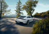 Porsche_Taycan-3