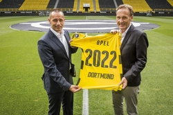 Nú á dögunum var tilkynnt um framlengingu á samstarfi<br> milli Opel og Borussia Dortmund til næstu fimm ára.