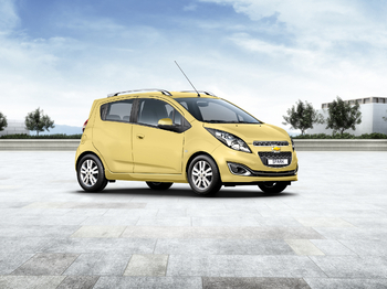 Chevrolet Spark er mest seldi smábíllinn hér á landi.