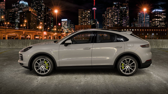 Porsche_Cayenne_Coupe_E-Hybrid_Litur-3