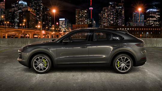 Porsche_Cayenne_Coupe_E-Hybrid_Litur-4