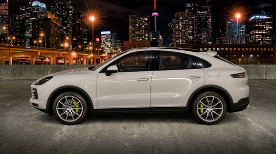 Porsche_Cayenne_Coupe_E-Hybrid_Litur-11