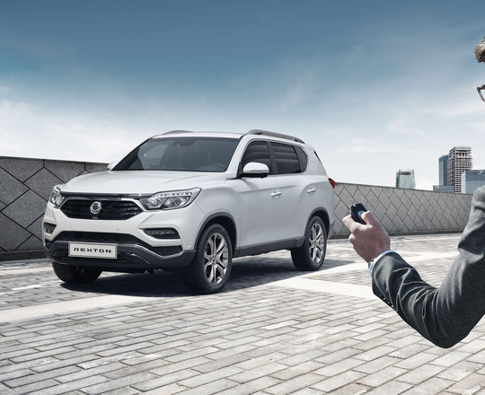 SsangYong_Rexton-40