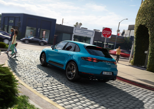 Porsche Macan S-3